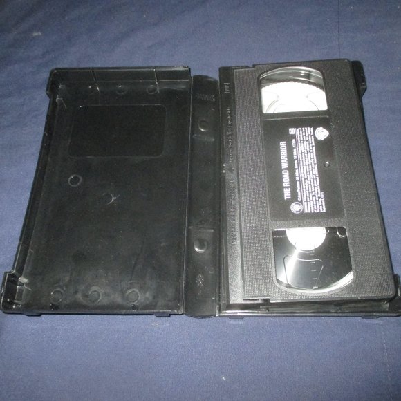 The Road Warrior Special Edition VHS w/ Sturdy Black Collectors Case - Picture 4 of 5